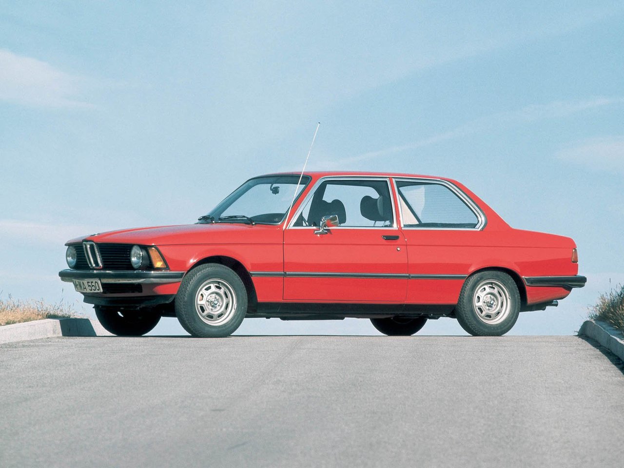 BMW 3 Серии, 1975 - 1983, I (E21), седан 2 дв.: купить, технические характеристики, отзывы и объявления