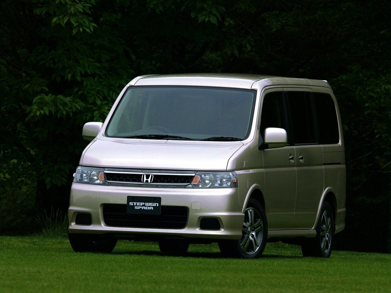 Honda Stepwgn, 2003 - 2005, II Рестайлинг, минивэн: купить, технические характеристики, отзывы и объявления