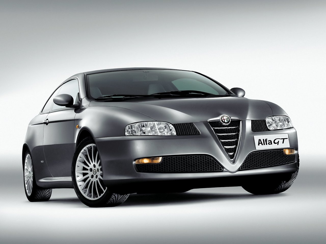 Alfa Romeo GT: купить, технические характеристики, отзывы и объявления